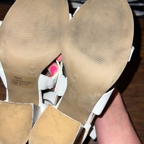 Summer Spring White Charlotte Russe heels - Picture 9 of 9